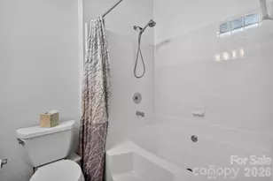 906 Woodhill Dr, Fletcher, NC 28732 - Photo 16