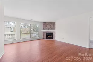 1612 Sharon Rd W, Charlotte, NC 28210 - Photo 4