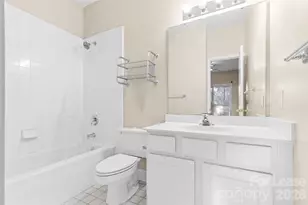 958 W 1st St, Charlotte, NC 28202 - Photo 18