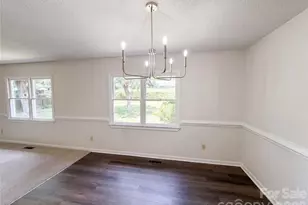 1034 Buckingham Ave, Gastonia, NC 28054 - Photo 4