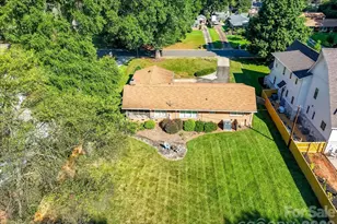 911 Lansdowne Rd, Charlotte, NC 28270 - Photo 20