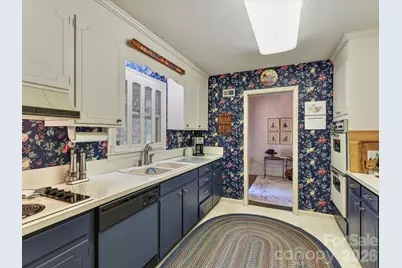 911 Lansdowne Road, Charlotte, NC 28270 - Photo 6