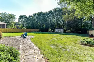 911 Lansdowne Rd, Charlotte, NC 28270 - Photo 12
