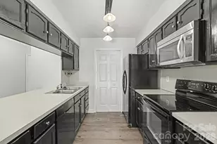 988 Cranberry Cir, Fort Mill, SC 29715 - Photo 8