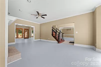 5010 Ardenwoods Drive, Charlotte, NC 28215 - Photo 4