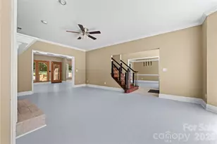 5010 Ardenwoods Dr, Charlotte, NC 28215 - Photo 4