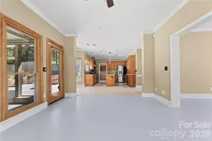 5010 Ardenwoods Dr, Charlotte, NC 28215 - Photo 6