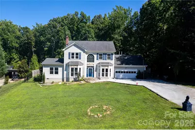 5010 Ardenwoods Drive, Charlotte, NC 28215 - Photo 1