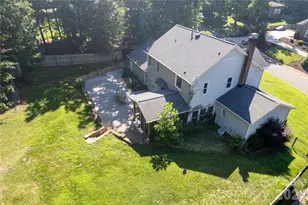 5010 Ardenwoods Dr, Charlotte, NC 28215 - Photo 2