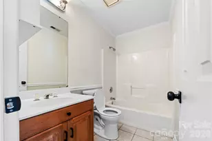 5010 Ardenwoods Dr, Charlotte, NC 28215 - Photo 30