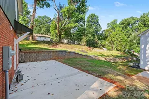 323 Whispering Pines Dr, Charlotte, NC 28217 - Photo 24