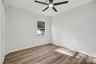 323 Whispering Pines Dr, Charlotte, NC 28217 - Photo 20