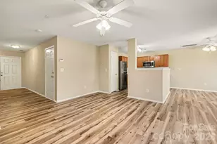 8607 Westhope St, Charlotte, NC 28216 - Photo 8