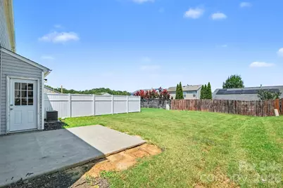 8607 Westhope Street, Charlotte, NC 28216 - Photo 20