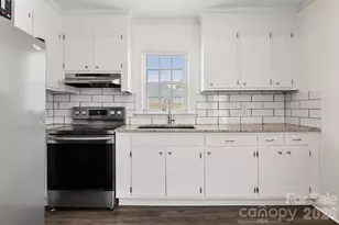 623 E 4th Ave, Gastonia, NC 28054 - Photo 10
