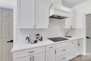9438 Valley Rd, Charlotte, NC 28270 - Photo 8