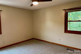21 Ashwood Dr, Asheville, NC 28803 - Photo 12