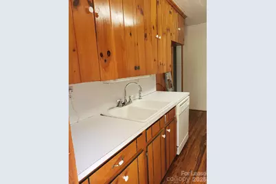 938 W Warren Street, Shelby, NC 28150 - Photo 4
