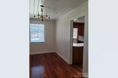 938 W Warren Street, Shelby, NC 28150 - Photo 6