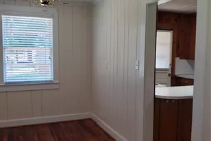 938 W Warren St, Shelby, NC 28150 - Photo 6