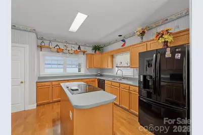176 Chelsea Nix Lane, Hendersonville, NC 28792 - Photo 10