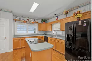 176 Chelsea Nix Ln, Hendersonville, NC 28792 - Photo 10