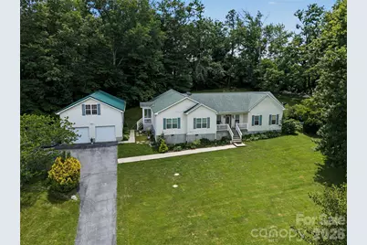176 Chelsea Nix Lane, Hendersonville, NC 28792 - Photo 32