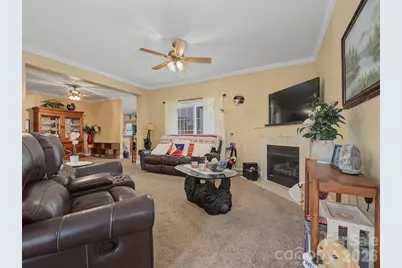 176 Chelsea Nix Lane, Hendersonville, NC 28792 - Photo 2