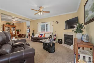 176 Chelsea Nix Ln, Hendersonville, NC 28792 - Photo 2