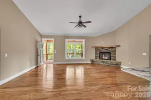 63 Abbey Ln, Hendersonville, NC 28739 - Photo 18