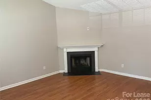 9112 Four Mile Crk Rd, Charlotte, NC 28277 - Photo 2