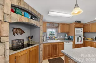 135 Basswood Dr, Nebo, NC 28761 - Photo 6