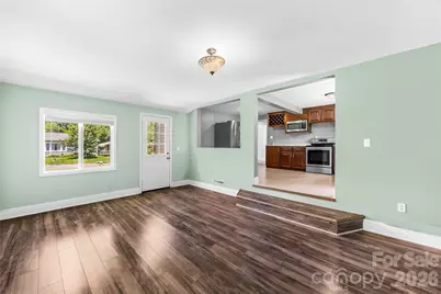 316 20th Avenue NE, Hickory, NC 28601 - Photo 12