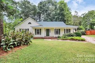 11718 Fernhurst Ln, Charlotte, NC 28277 - Photo 2