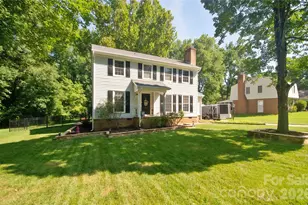 8301 Abercorn Ln, Charlotte, NC 28227 - Photo 2
