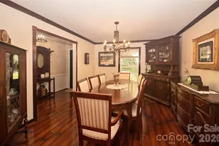 8301 Abercorn Ln, Charlotte, NC 28227 - Photo 6