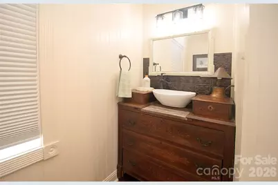 8301 Abercorn Lane, Charlotte, NC 28227 - Photo 18