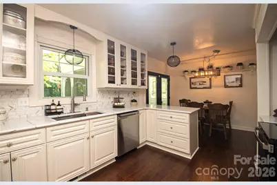 8301 Abercorn Lane, Charlotte, NC 28227 - Photo 10