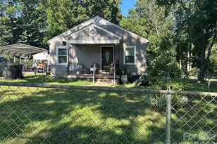 109 S Pine St, Lowell, NC 28098 - Photo 1