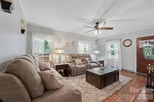 109 S Pine St, Lowell, NC 28098 - Photo 4