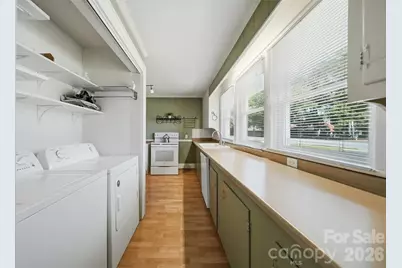 321 16th Avenue NW, Hickory, NC 28601 - Photo 38