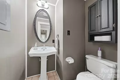 321 16th Avenue NW, Hickory, NC 28601 - Photo 12