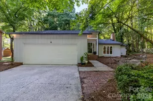 1107 Spring Fall Ct, Charlotte, NC 28213 - Photo 2