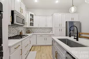 8636 Sagekirk Ct, Charlotte, NC 28278 - Photo 8