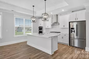 1652 Dresden Dr, Rock Hill, SC 29732 - Photo 2