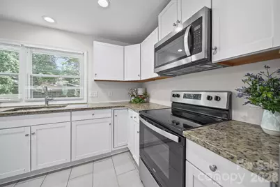 4316 McKinley Drive, Charlotte, NC 28208 - Photo 2