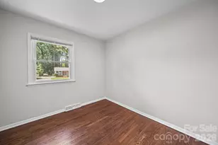 4316 McKinley Dr, Charlotte, NC 28208 - Photo 8