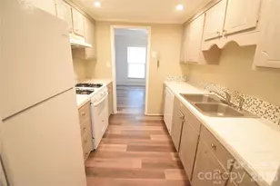 3200 Circles End Cir, Charlotte, NC 28226 - Photo 6