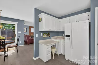 9801 Deer Spring Lane, Charlotte, NC 28210 - Photo 14