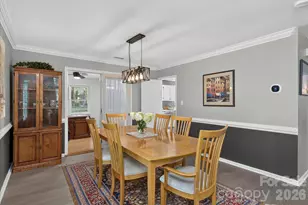 9801 Deer Spring Ln, Charlotte, NC 28210 - Photo 10